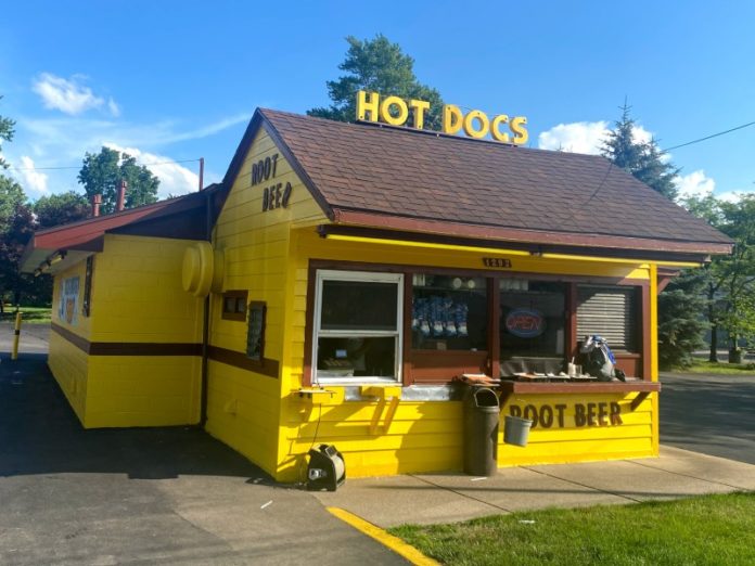 bills-hot-dog-stand Bill's Hot Dog Stand